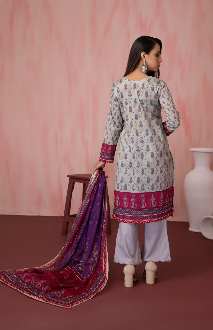Regalia Salina Digital Printed Lawn Unstitched 3 Piece Suit S6-16