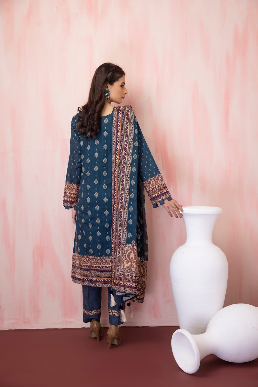 Regalia Salina Digital Printed Lawn Unstitched 3 Piece Suit S6-17
