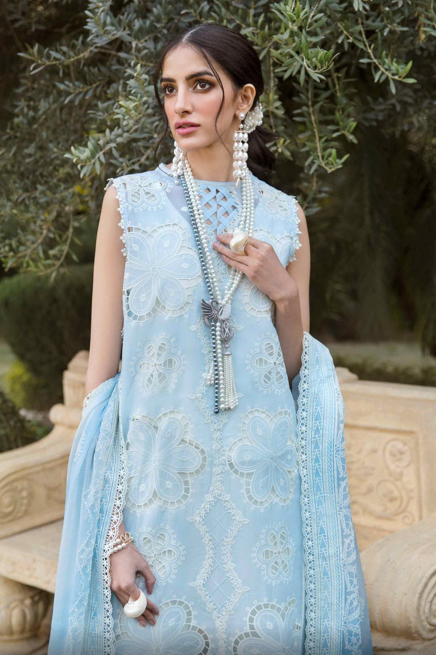 Sable Vogue Embroidered Luxury Lawn Unstitched 3 Piece Suit - Alyssa