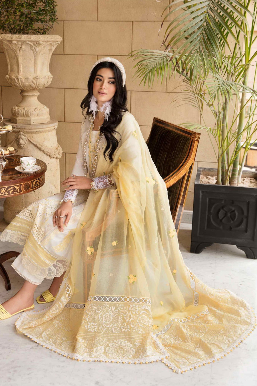 Sable Vogue Embroidered Luxury Lawn Unstitched 3 Piece Suit - Bela