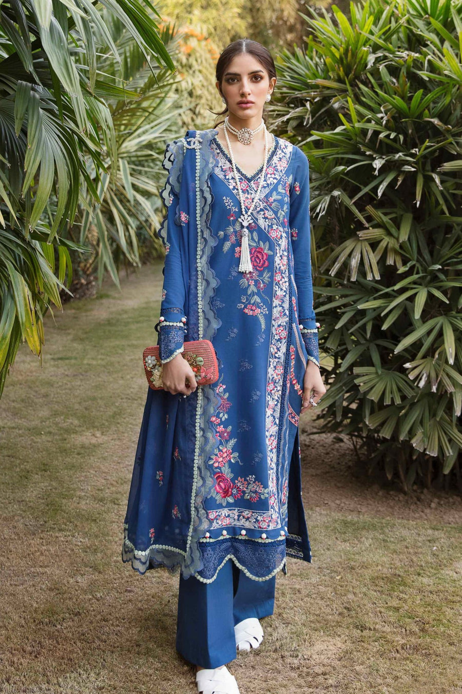 Sable Vogue Embroidered Luxury Lawn Unstitched 3 Piece Suit - Eden