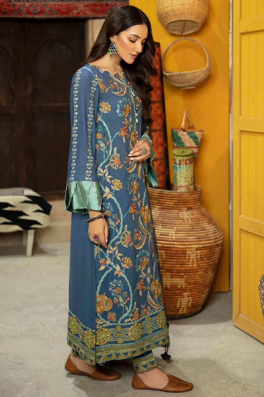 Dastak-E-Khizaan by Serene Embroidered Karandi 3pc Suit SP-K13 Zarqa - FaisalFabrics.pk