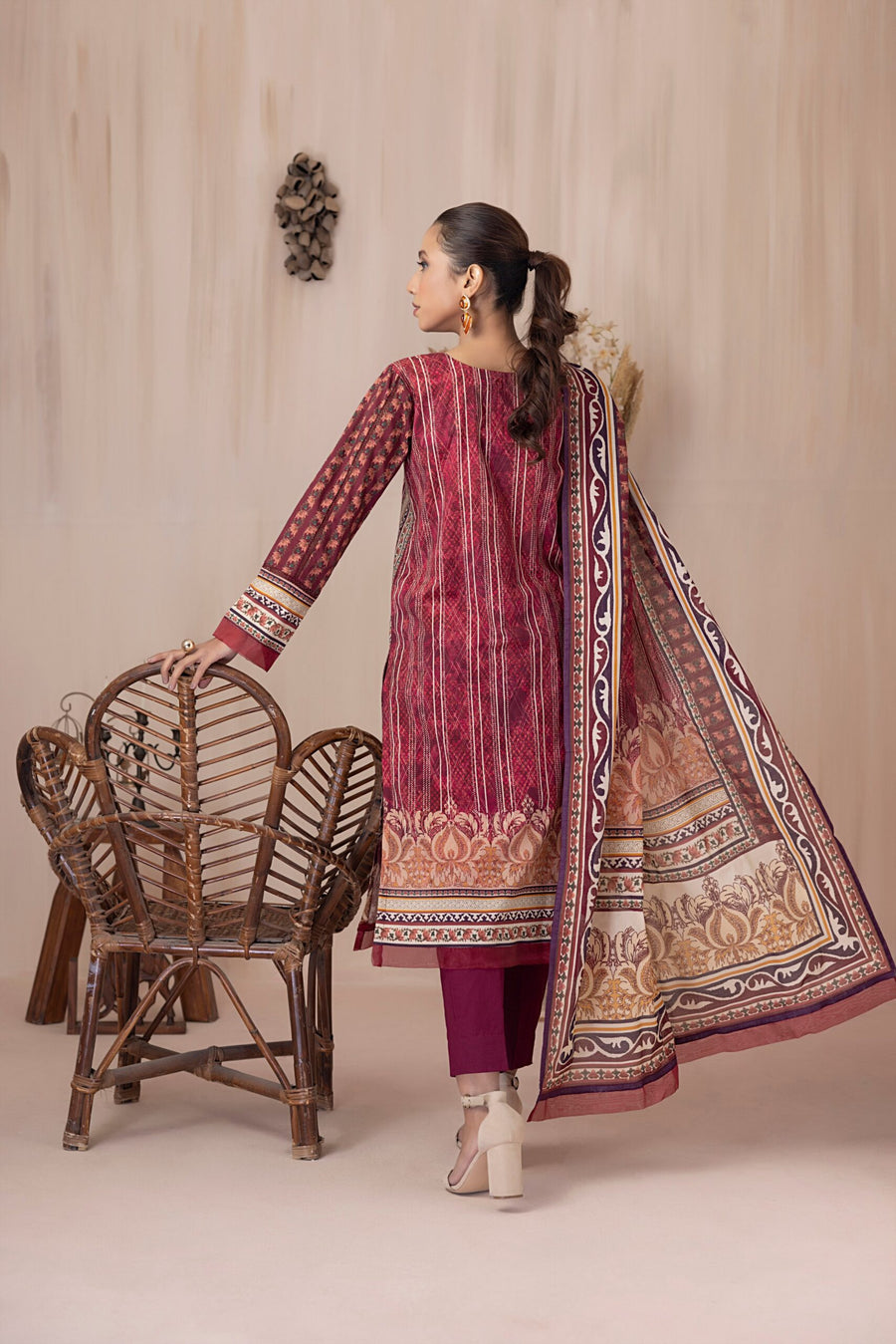 Regalia Salina Vol-03 Unstitched Printed Lawn 3Pc Suit SPLV3-13