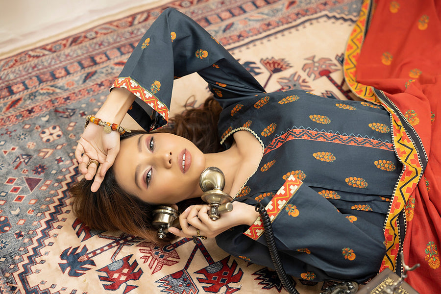 Regalia Salina Vol-03 Unstitched Printed Lawn 3Pc Suit SPLV3-03