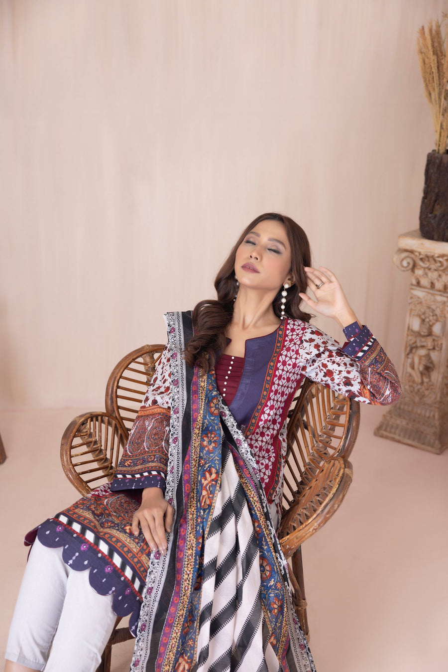 Regalia Salina Vol-03 Unstitched Printed Lawn 3Pc Suit SPLV3-05