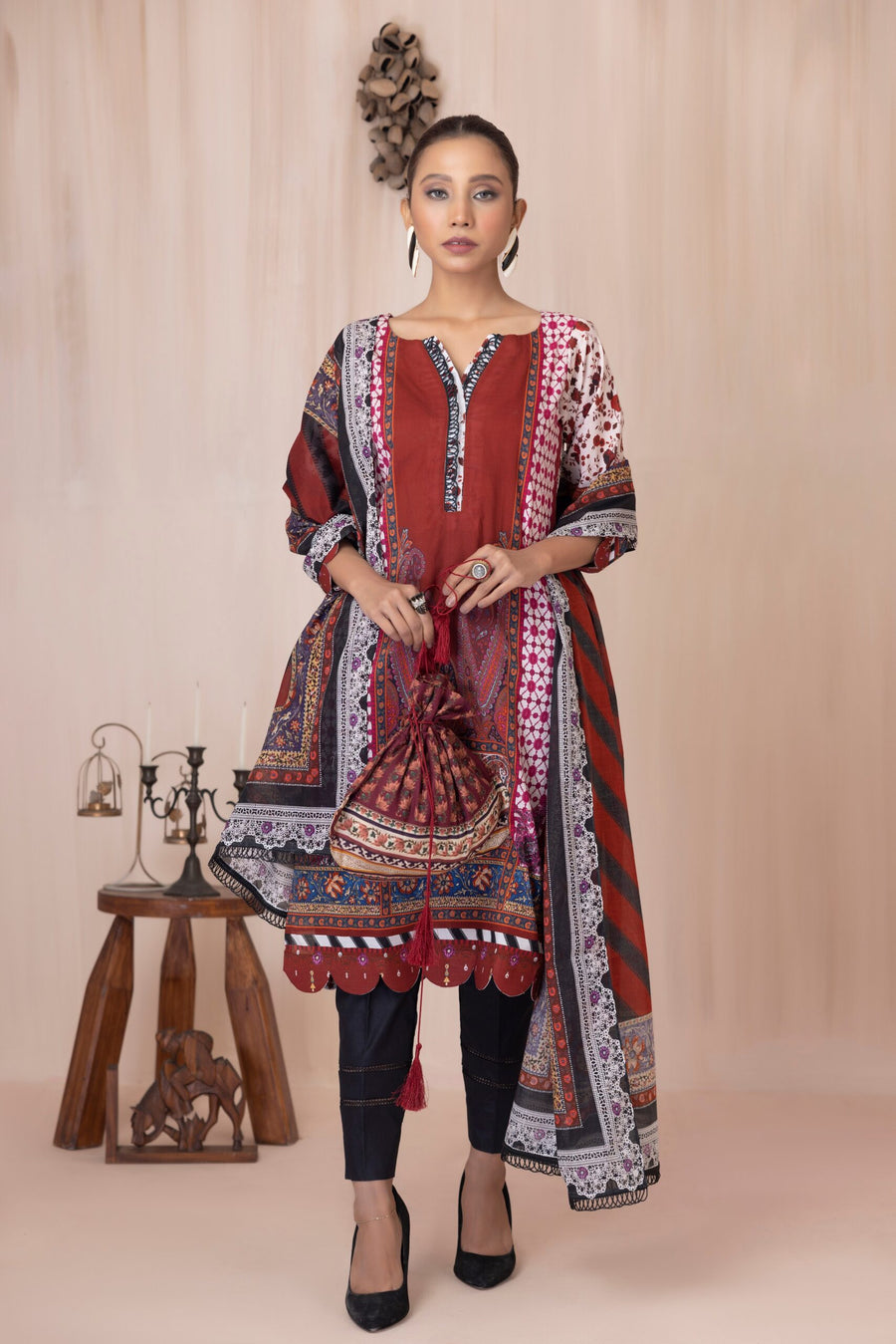 Regalia Salina Vol-03 Unstitched Printed Lawn 3Pc Suit SPLV3-09