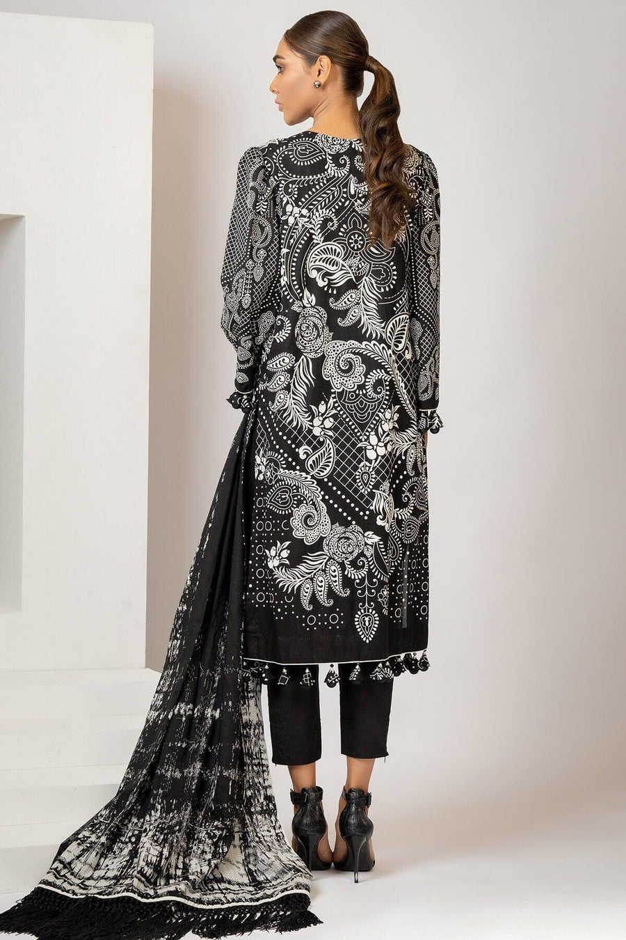 Alkaram Spring Summer Vol-01 Printed Lawn 2pc Suit SS-34.1-21-Black - FaisalFabrics.pk