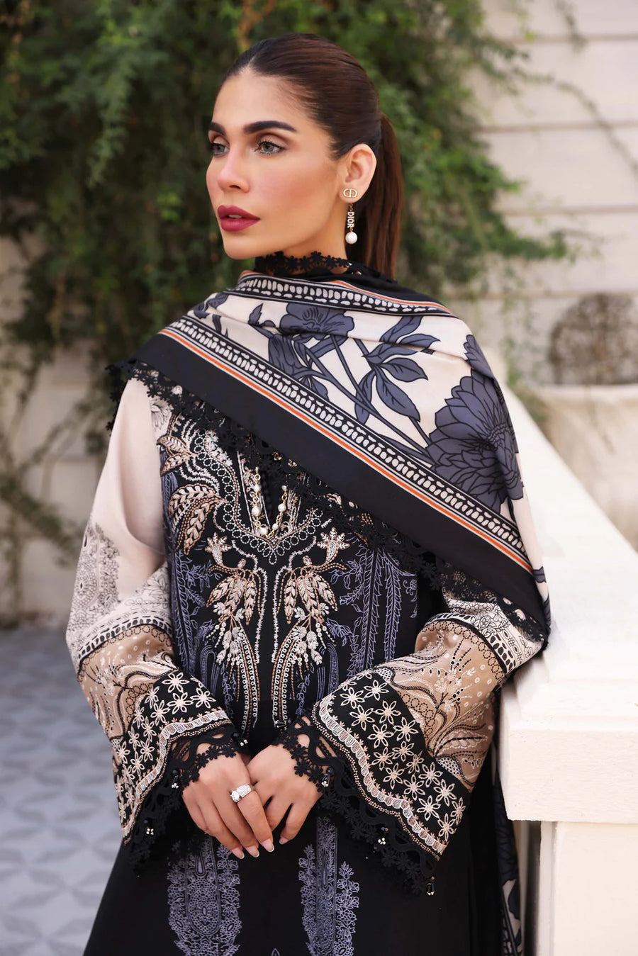 Sable Vogue Amalachi Embroidered Unstitched 3Pc Suit SWC-02-22