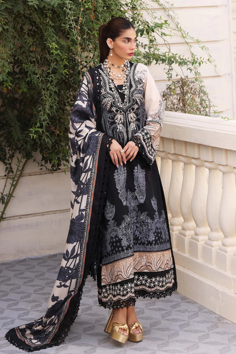 Sable Vogue Amalachi Embroidered Unstitched 3Pc Suit SWC-02-22