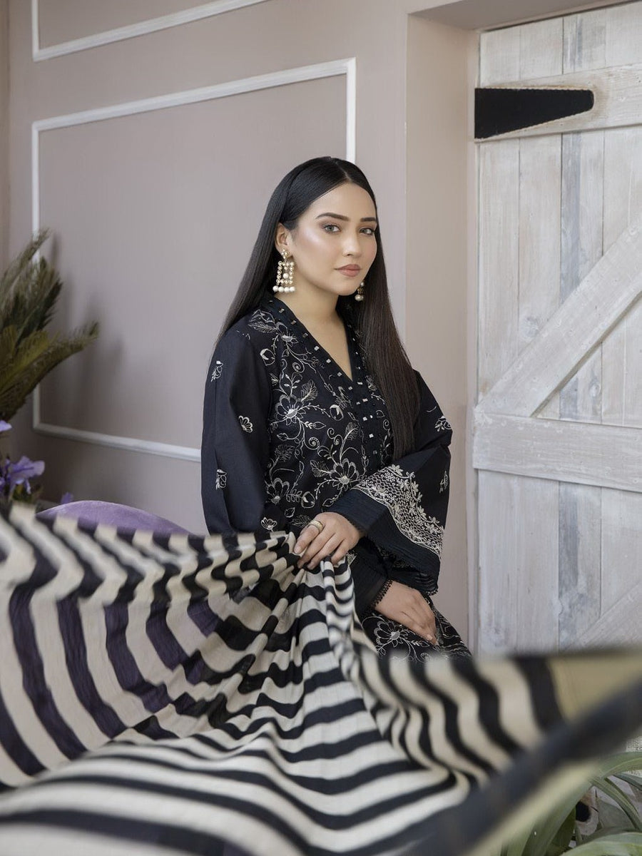 Tehzeeb by Riaz Arts Embroidered Lawn Unstitched 3 Piece Suit TL-15
