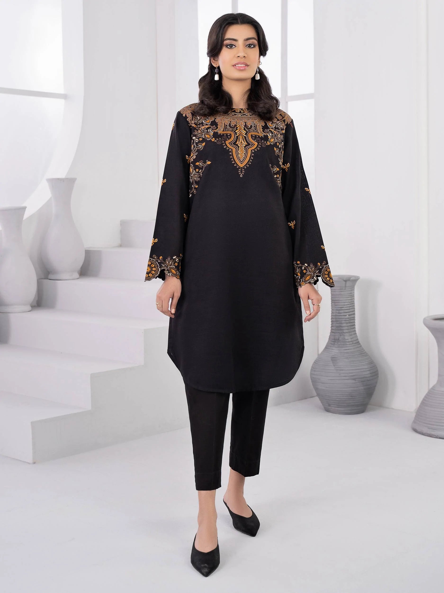 LimeLight Winter Unstitched Printed Khaddar 2Pc Suit U2087 Black LimeLight Winter Unstitched Printed Khaddar 2Pc Suit U2087 Black