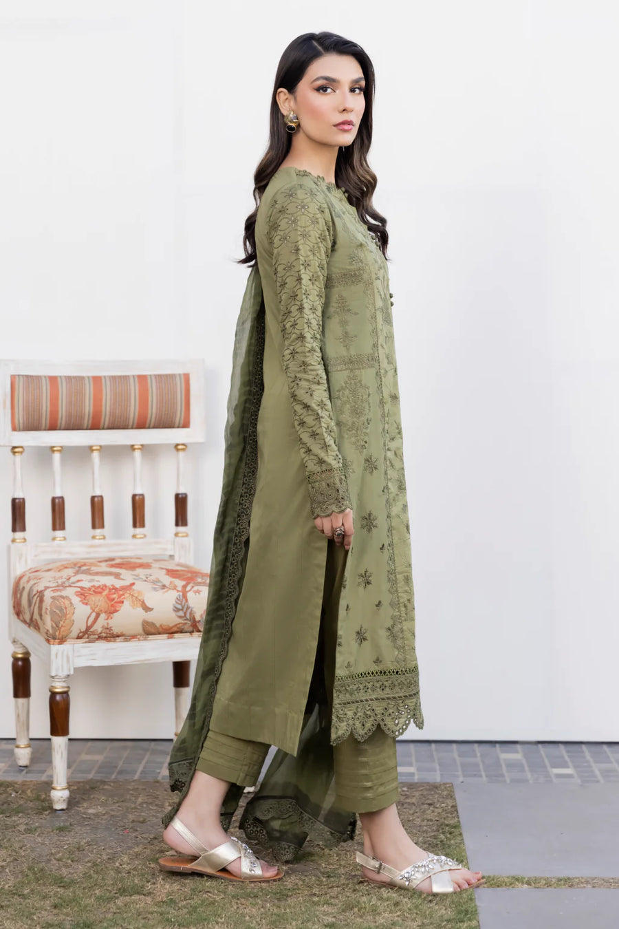 IZNIK Exclusive Embroidered Luxury Lawn Unstitched 3Pc Suit - HONEYDEW
