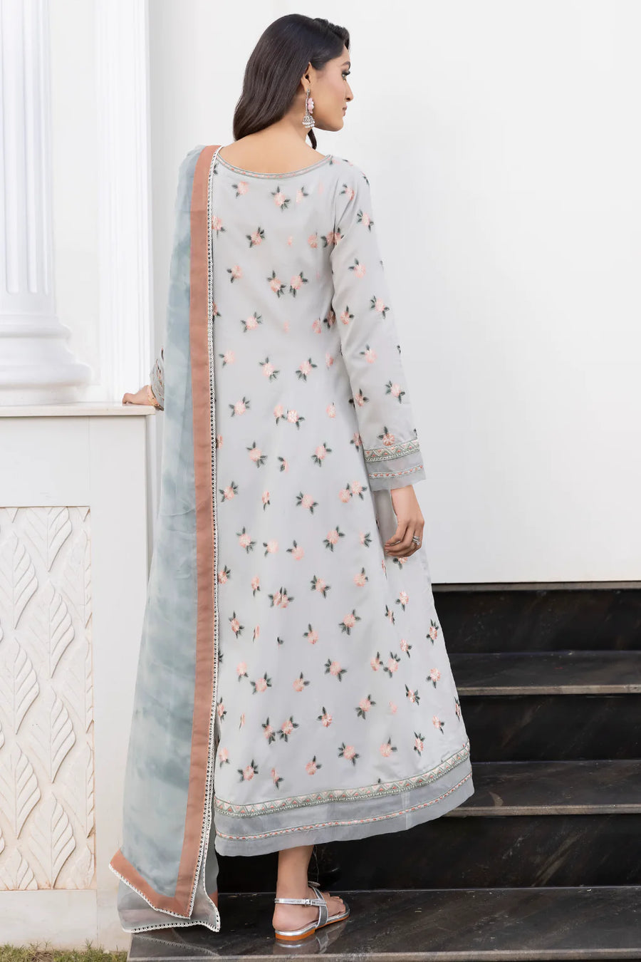 IZNIK Exclusive Embroidered Luxury Lawn Unstitched 3Pc Suit - OPAQUE