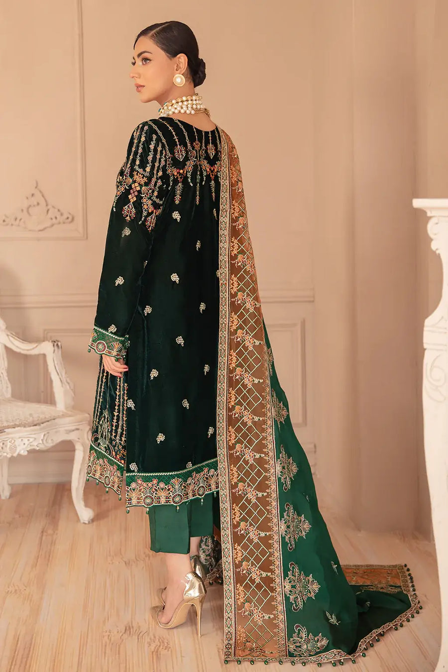 Ramsha Velvet Collection Vol-05 Unstitched Embroidered 3Pc Suit V-502