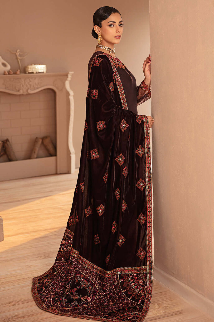 Ramsha Velvet Collection Vol-05 Unstitched Embroidered 3Pc Suit V-507