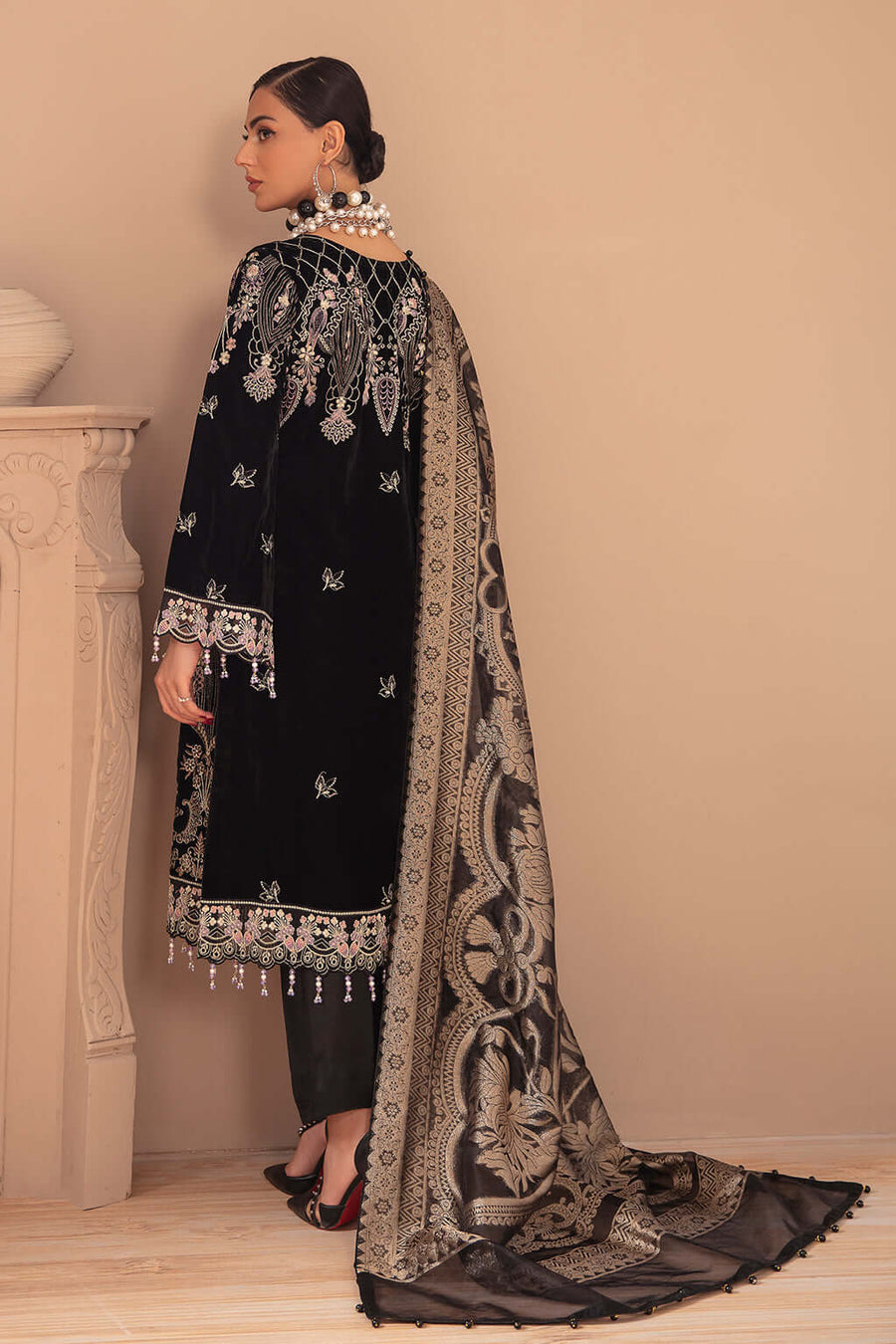 Ramsha Velvet Collection Vol-05 Unstitched Embroidered 3Pc Suit V-508