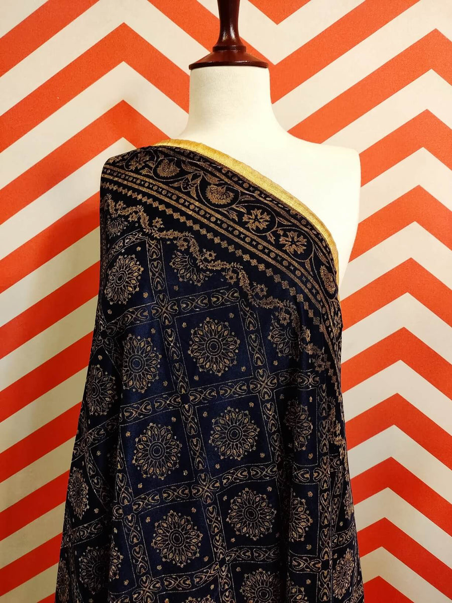 Premium Pearl Print Velvet Shawl For Women's VS21-02 - FaisalFabrics.pk