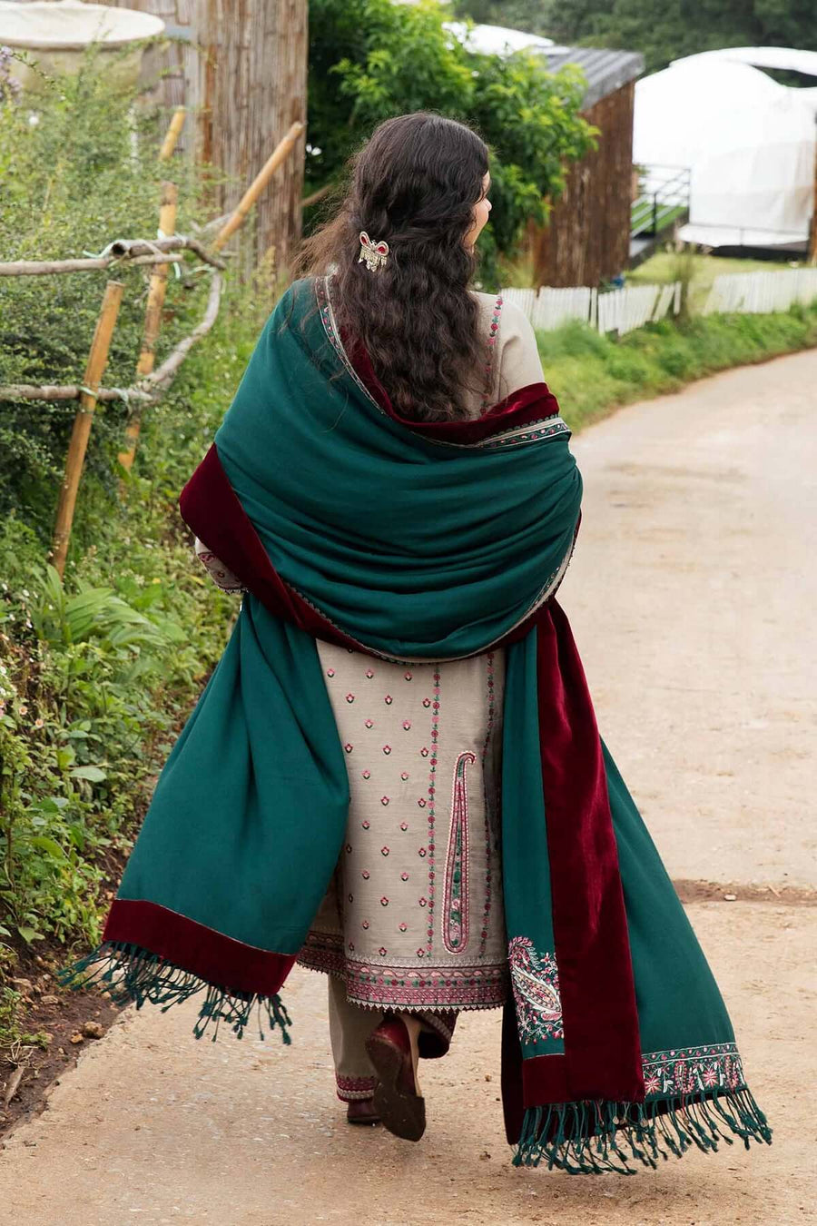 Zara Shahjahan Unstitched Embroidered Khaddar 3Pc Suit WS22-CYRA