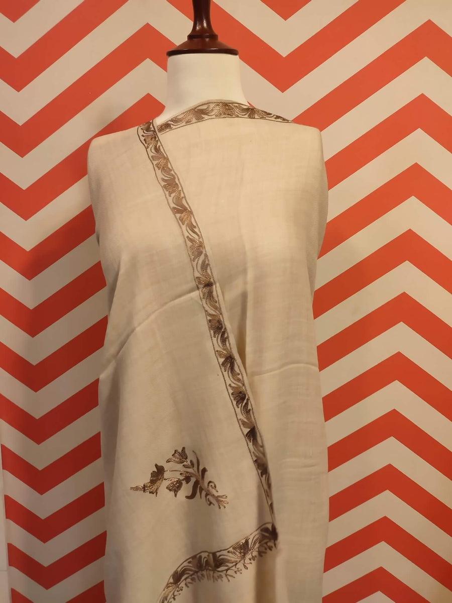 Womens Pashmina Wool Shawl with Embroidery Border work RK-601 - FaisalFabrics.pk