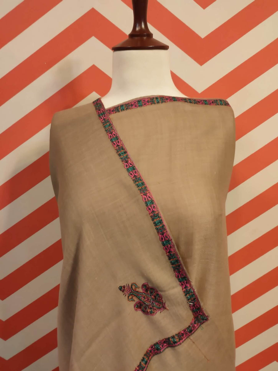 Womens Kashmiri Hand Embroidered Shawl, Border Design Work RKC-111 - FaisalFabrics.pk