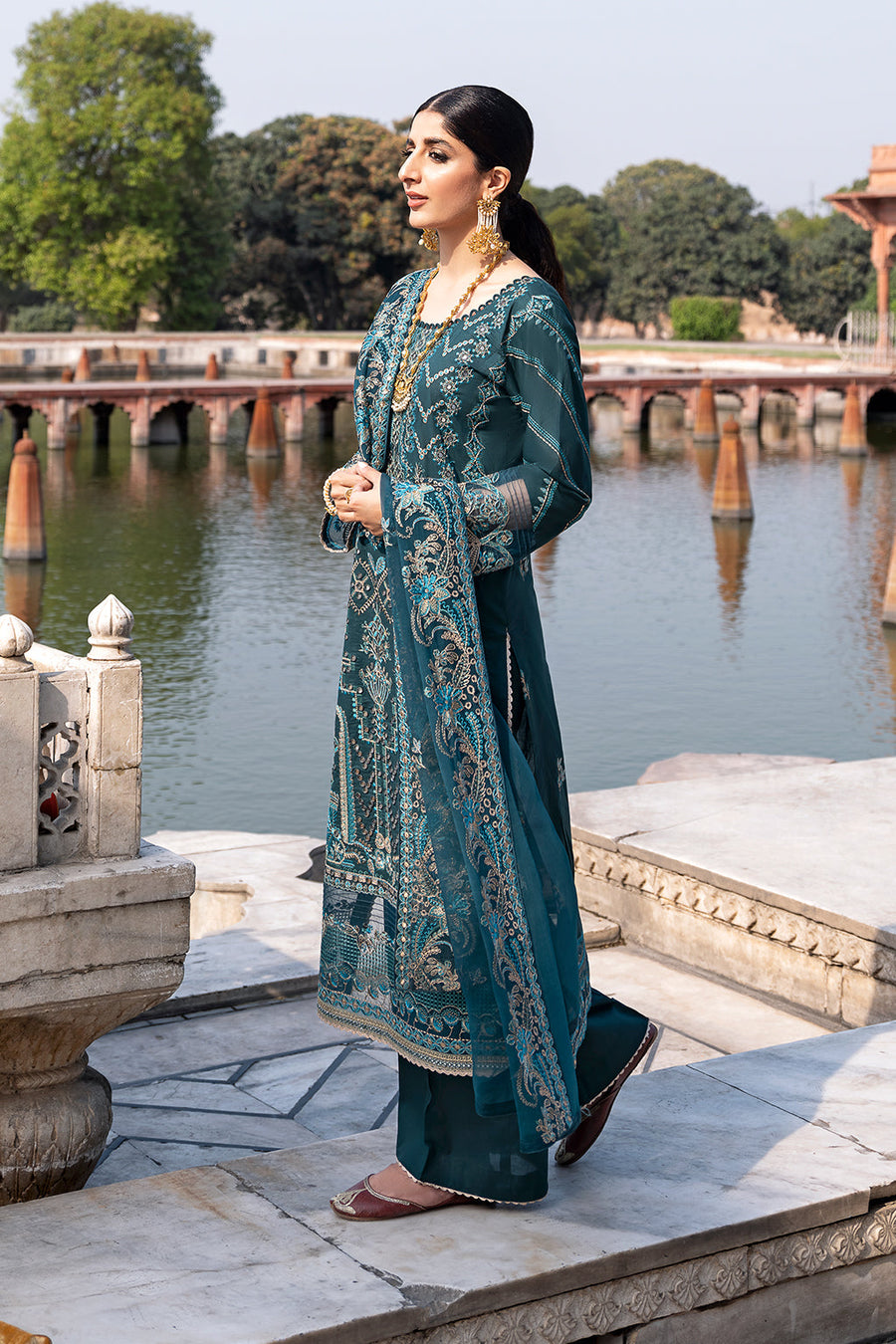 Ramsha Andaz Embroidered Luxury Lawn Unstitched 3 Piece Suit Z-507