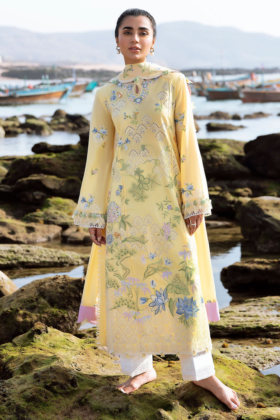 ZAHA by Khadijah Shah EMbroidered Lawn Unstitched 3Pc Suit ZL23-04 A