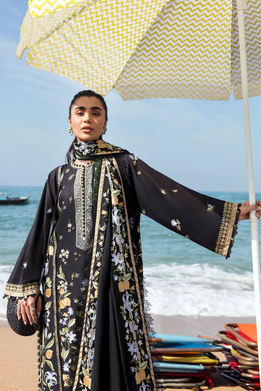 ZAHA by Khadijah Shah EMbroidered Lawn Unstitched 3Pc Suit ZL23-07 B