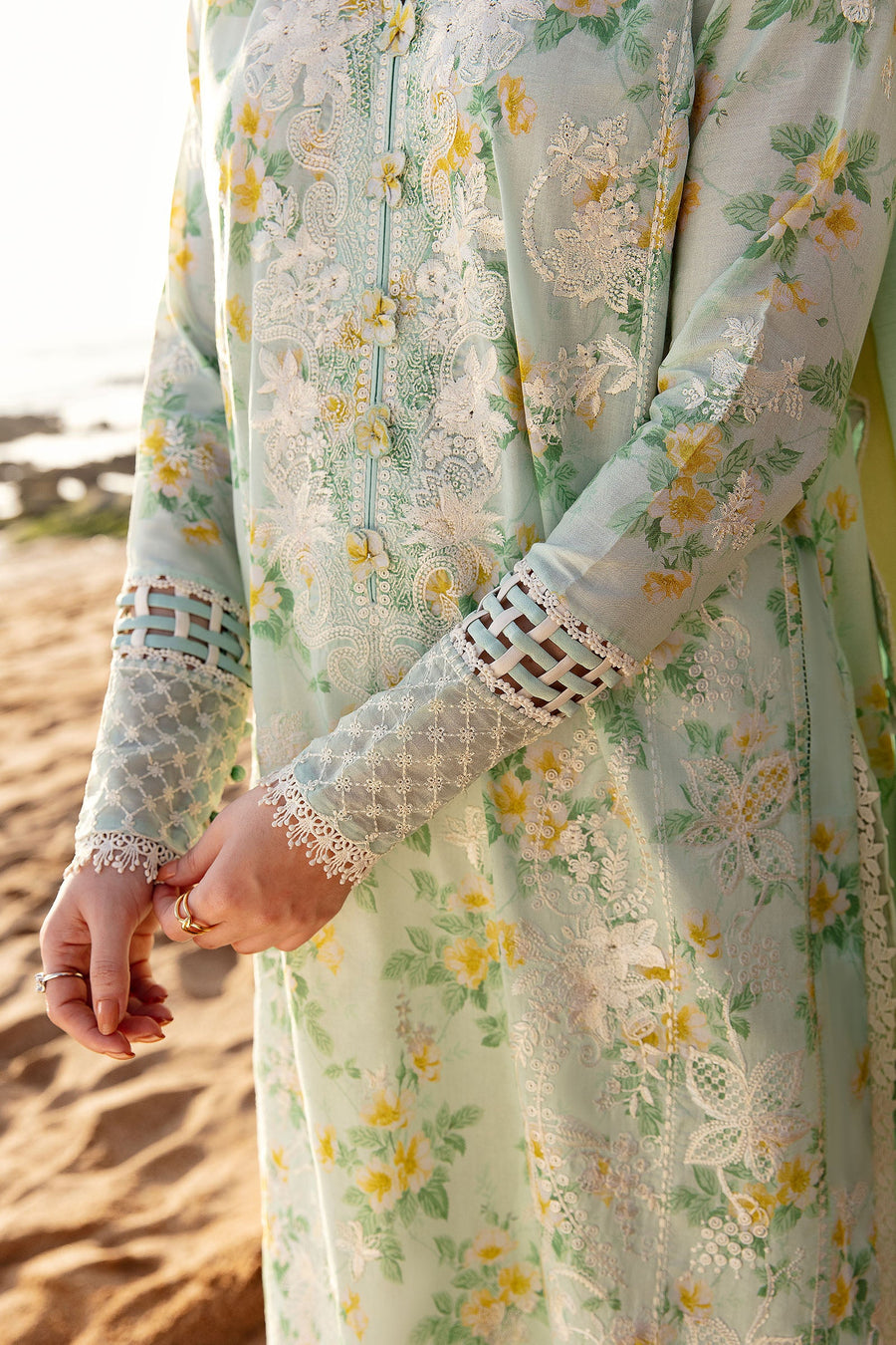 ZAHA by Khadijah Shah EMbroidered Lawn Unstitched 3Pc Suit ZL23-08 A