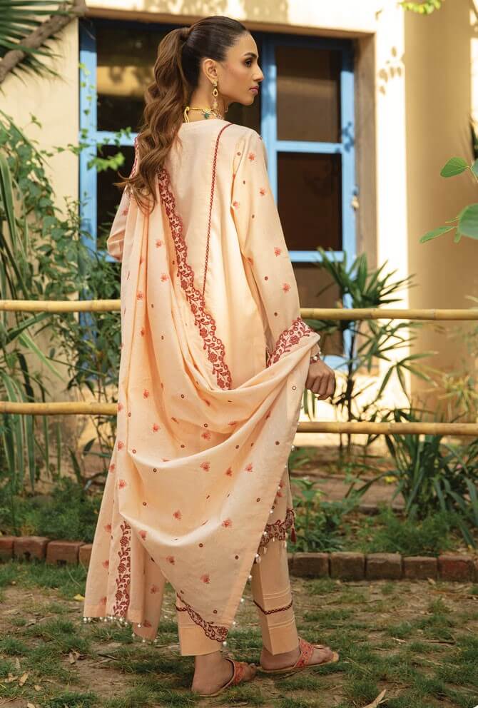 RAAYA D-07 CREME BOUQUET