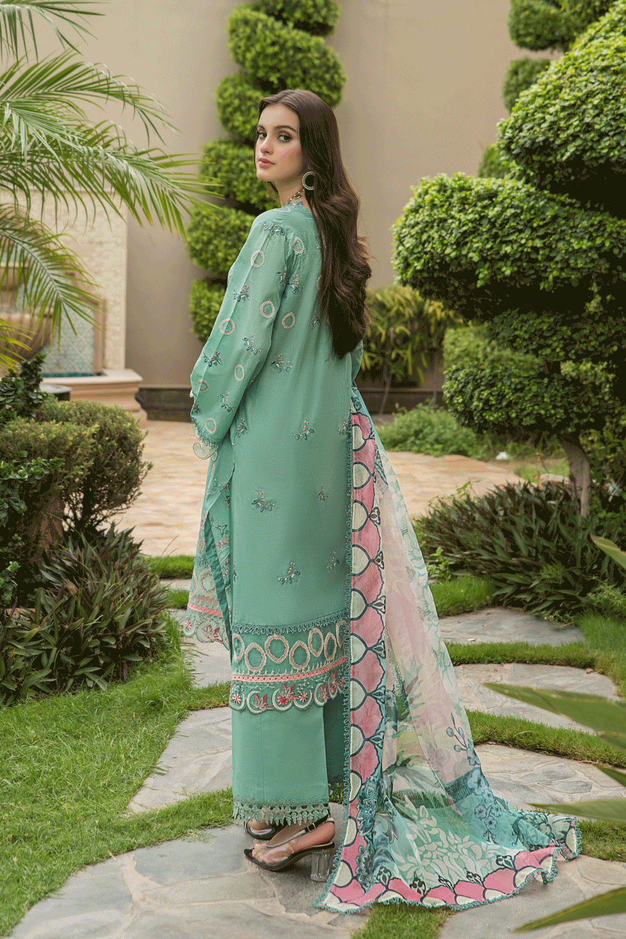 Suveez Pariza Embroidered Lawn 3 Piece Suit - CP-04 Mina