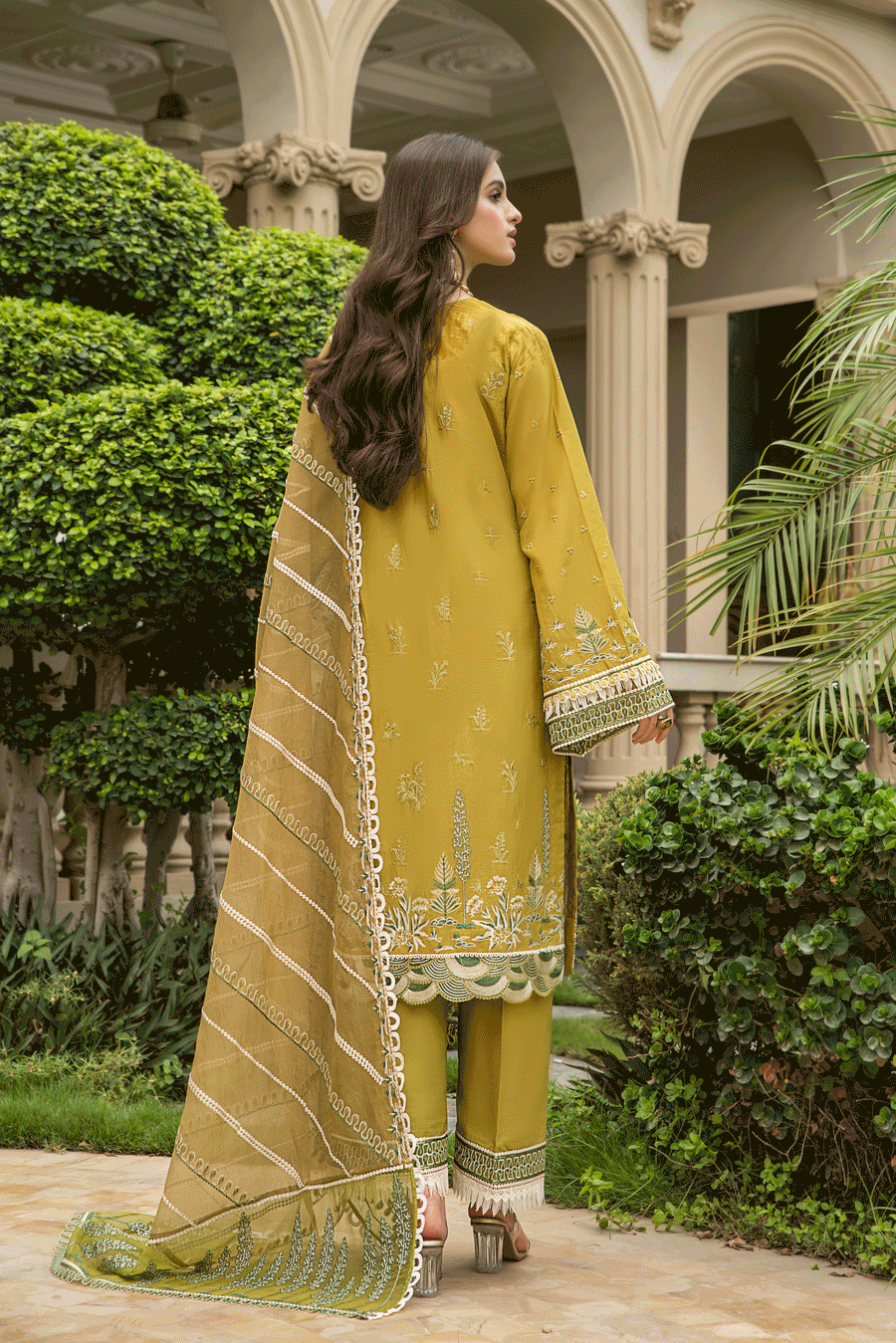 Suveez Pariza Embroidered Lawn 3 Piece Suit - CP-03 ESHAL