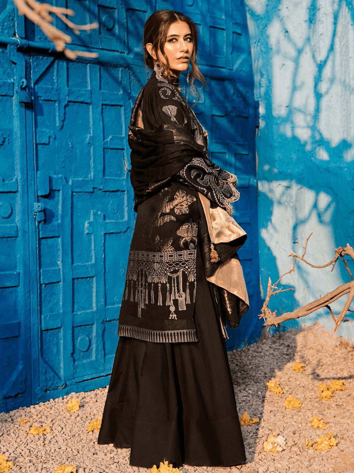 Cross Stitch Embroidered Lawn 3pc Spring Summer 2019 D-21 Raven Loft